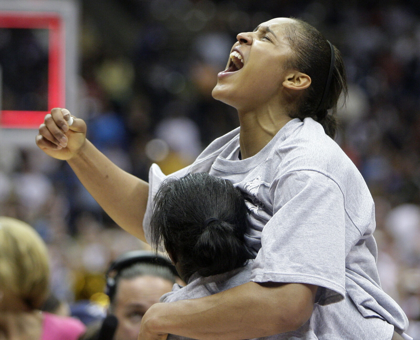 2010: Maya Moore scores 23 as UConn rallies to win seventh national title